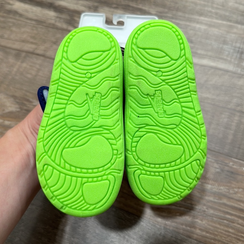 NWT • Speedo • shore explore blue water shoes - Picture 3 of 6